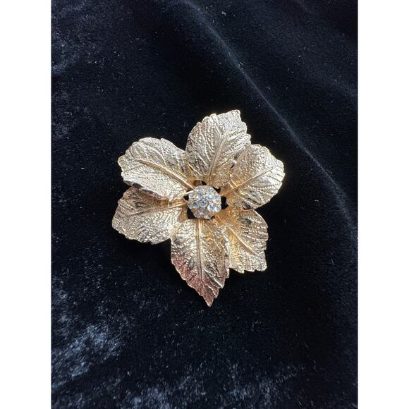 Vintage Judy Lee Gold Tone Flower Brooch/Pendant - Picture 1 of 4